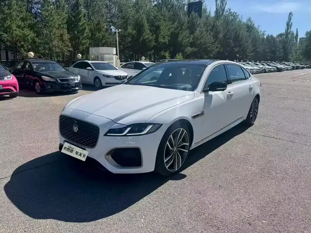 Jaguar XFL 2024 2.0T P300 AWD Flagship Sport Gilded Edition