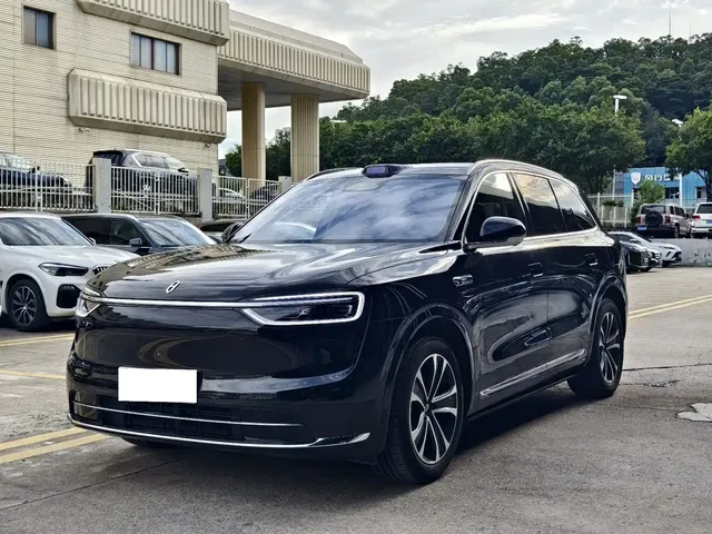 AITO Wenjie AITO M7 2026 Extended Range Base Model 6-Seater