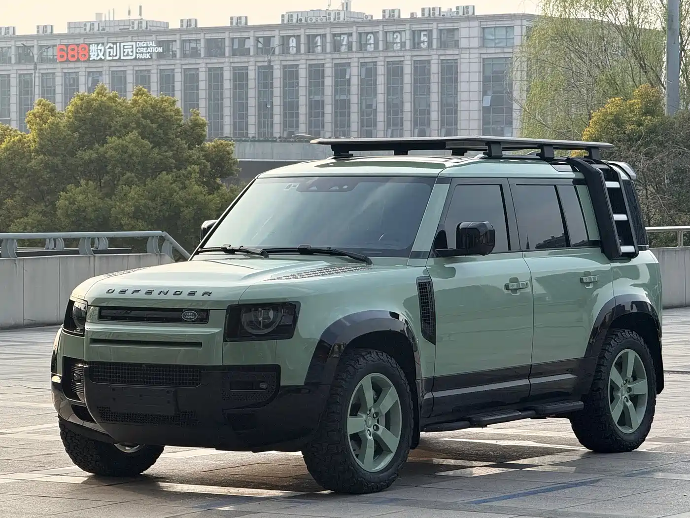 Land Rover Defender 2023 110 3.0T P400 75th Anniversary Legend Edition