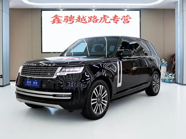 Land Rover Range Rover 2023 3.0 L6 400PS Genesis Extended Version