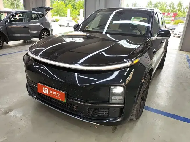 Li Auto Li L8 2023 Pro