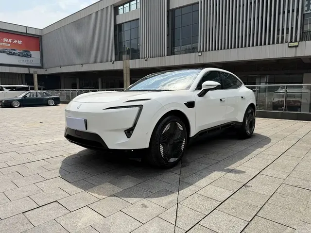 Avatr 11 2023 Harmony 90° RWD Edition