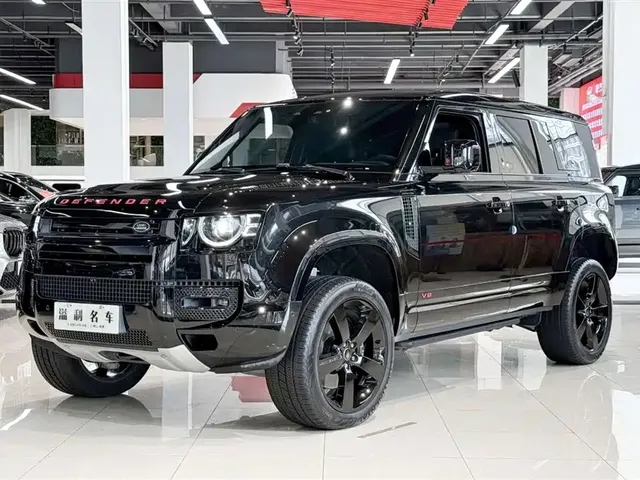 Land Rover Defender 2024 110 5.0T V8