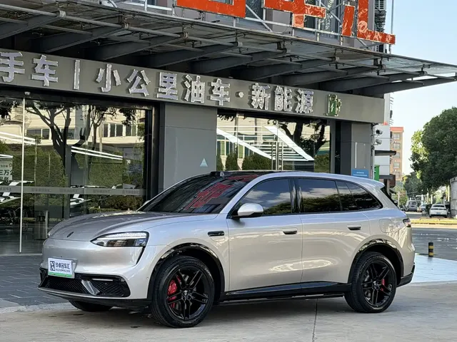 AITO Wenjie AITO M6, 2026