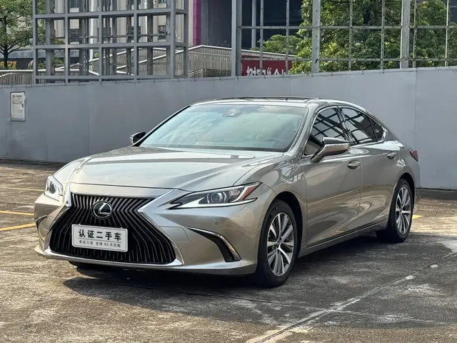Lexus ES 2020 200 Excellence