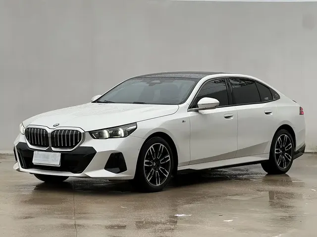 BMW 5 Series 2024 530Li Leading M Sport Package