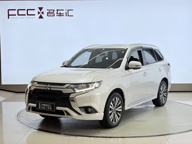Mitsubishi Outlander 2021 2.0L 2WD Enjoyment Edition 7-Seater