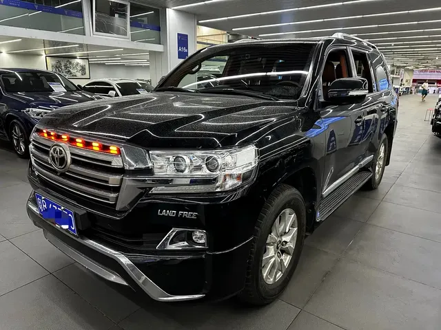 Toyota Land Cruiser (Import), 2019
