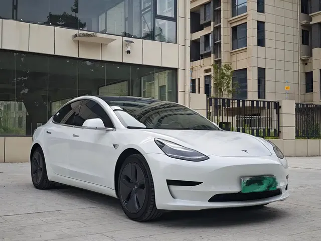Tesla Model 3 2020 Standard Range Rear-Wheel Drive Upgrade