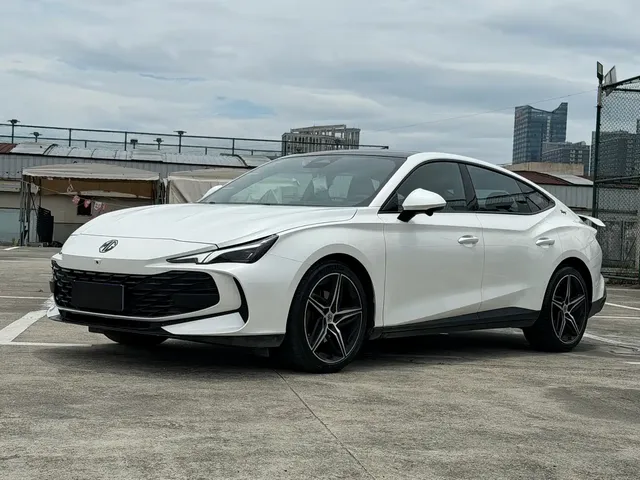 MG 7 2023 2.0T Automatic Trophy+ Exciting World Edition