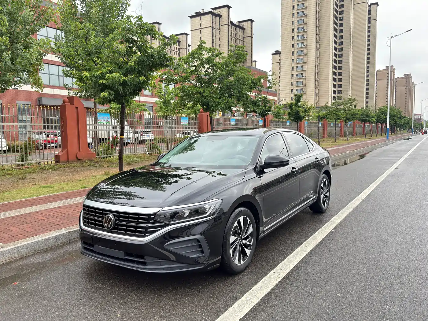 Volkswagen Passat 2025 Outstanding 280TSI Business Edition