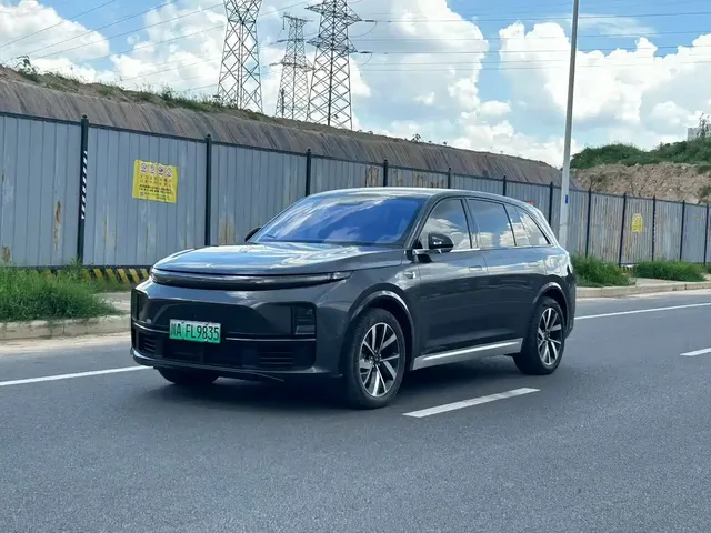 Li Auto L7 2023 Pro