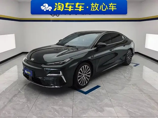 Geely Galaxy Xingyao 8 2025 Model 130km EM-i Flagship Edition