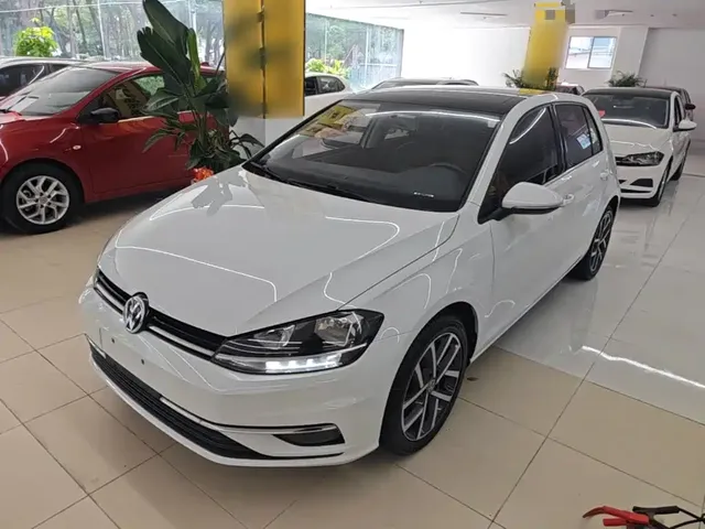 Volkswagen Golf 2020 200TSI DSG Comfort Progressive Edition