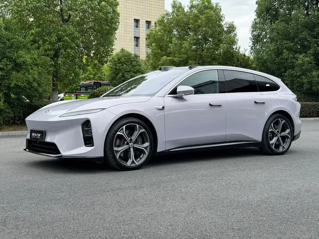 NIO ET5T 2025 75kWh Touring