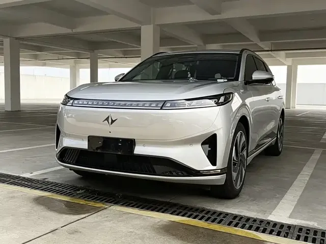 Dongfeng Yipai eπ008 2024 210Max Range Extender 6-Seater