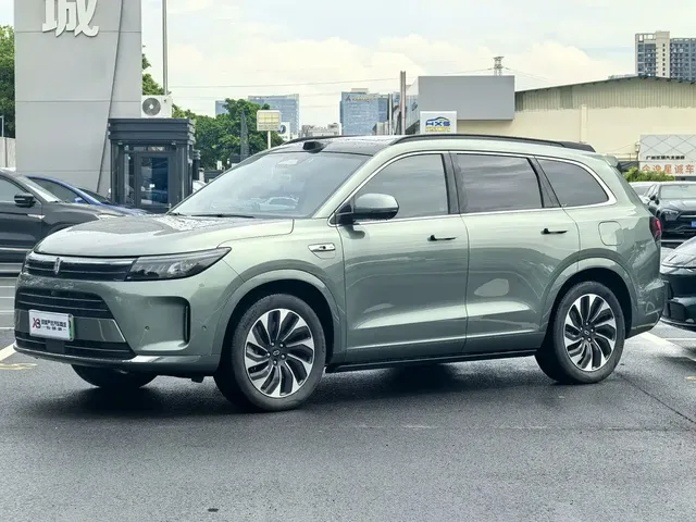 AITO Wenjie AITO M7 2024 1.5T Smart Drive 4WD Ultra 5-seater