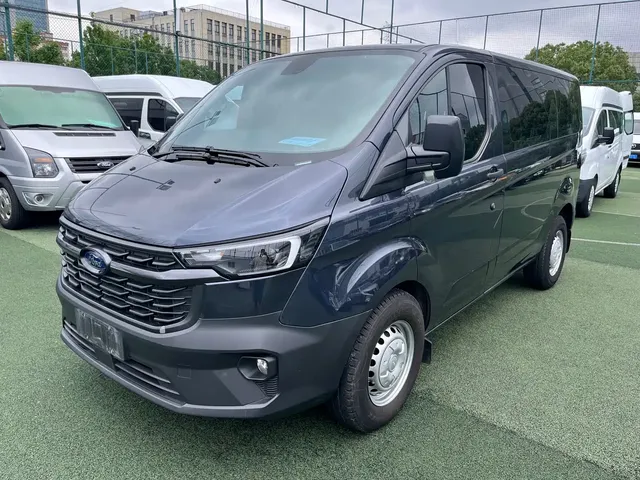 Ford Transit 2023 Model 2.0T Diesel Automatic Multi-purpose Commercial Vehicle Short Wheelbase Low Roof 5/6 Seater