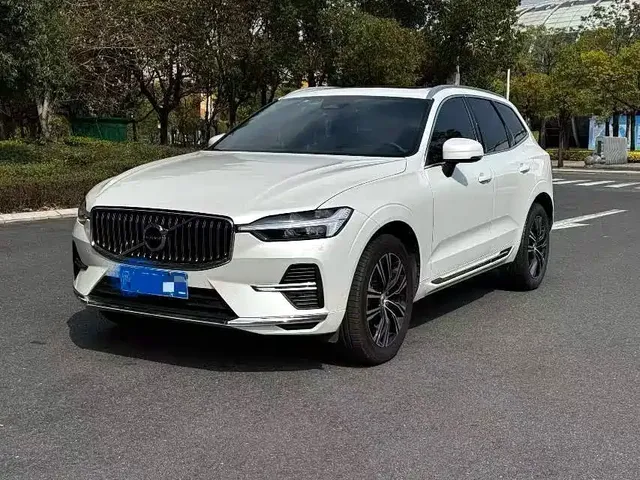 Volvo XC60 2022 B5 AWD Inscription