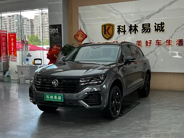 Volkswagen Touareg 2022 3.0TSI Rui Xiang Edition Gloss Black Sport Package