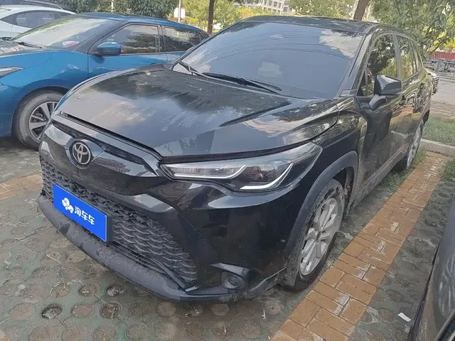 Toyota Frontlander 2023 2.0L CVT Leading Edition