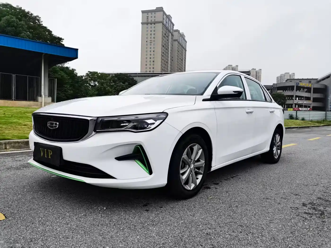 Geely Emgrand Methanol 2022 4th Gen 1.8L DHT Methanol Edition