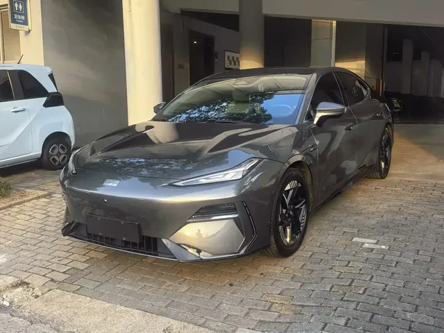 Geely Galaxy E8 2024 550km RWD PRO
