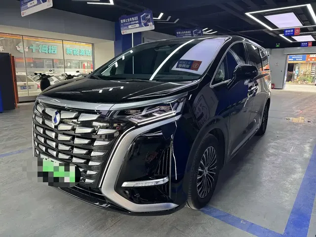 Denza D9 2024 DM-i 980 AWD Prestige