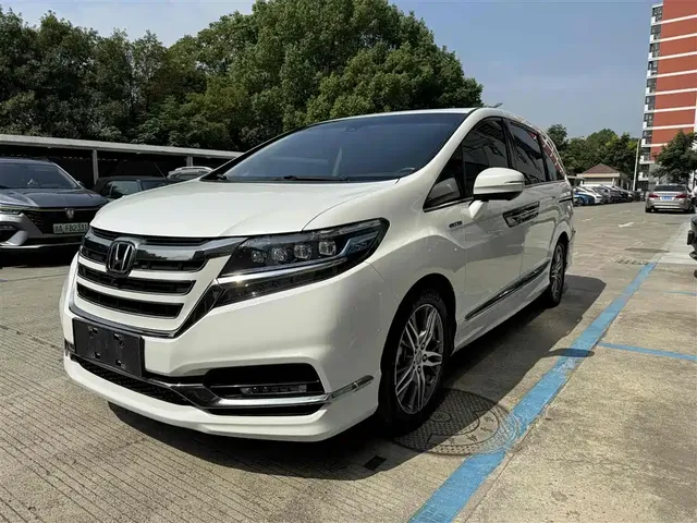 Honda Elysion 2019 2.0L Hybrid Luxury Edition