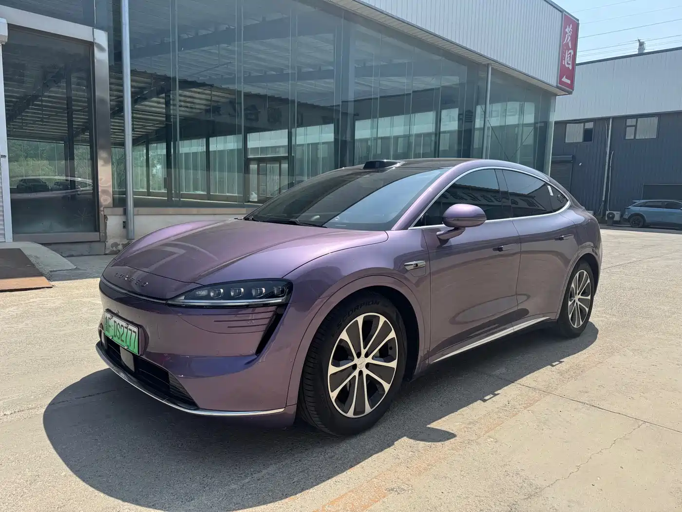 Zhijie Luxeed R7 2024 Pure Electric 802km Max