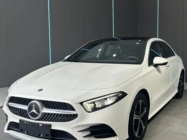 Mercedes-Benz A-Class 2022 Facelift II A 200 L Sport Sedan Fashion