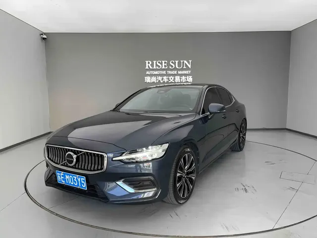 Volvo S60 2023 B4 Smart Vision Luxury Edition