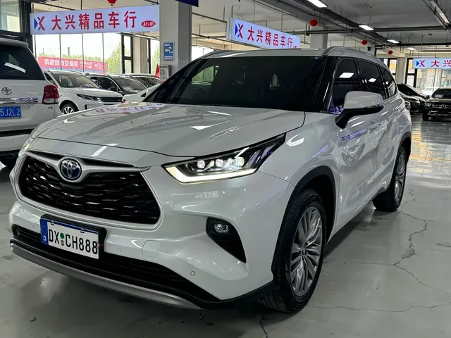 Toyota Highlander 2023 2.5L Smart Hybrid Dual Engine AWD Premium 7-Seater