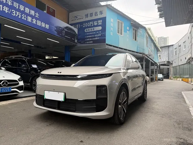 Li Auto L6 2024 Pro
