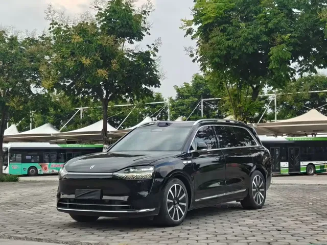 AITO Wenjie AITO M9 2024 Range Extender Max Edition 42kWh 6-seater
