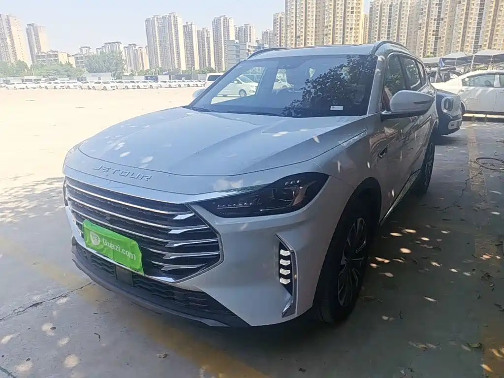 Jetour X70 PLUS 2025 1.5T CVT Flagship PRO 5-seater