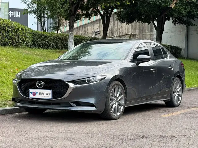 Mazda 3 Axela 2021 2.0L Automatic Quality Shine