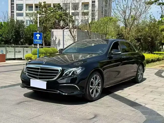 Mercedes-Benz E-Class 2019 E 300 L Fashion
