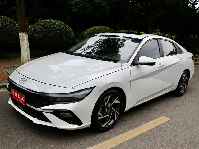 Hyundai Elantra 2023 1.5L CVT GLX Elite Edition