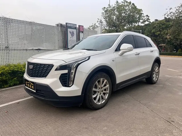 Cadillac XT4 2021 28T FWD Technology Edition
