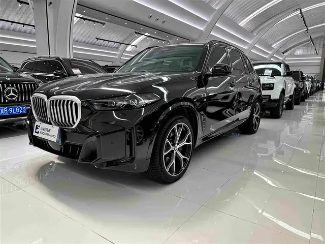 BMW X5 2025 Model xDrive 30Li Exclusive M Sport Blackout Package