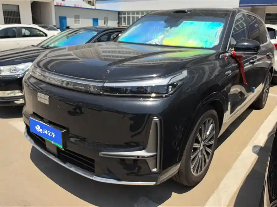 Geely Galaxy M9 2025 Base Model
