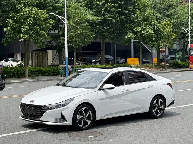 Hyundai Elantra 2021 1.5L CVT GLX Elite Edition