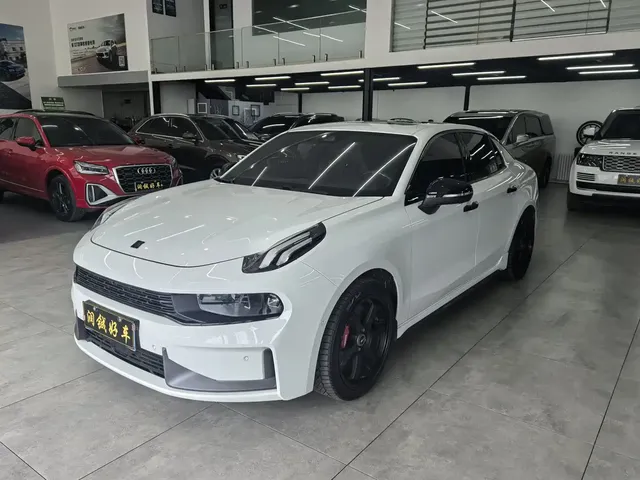 Lynk & Co 03 2021 2.0TD Auto Jin Champion Edition