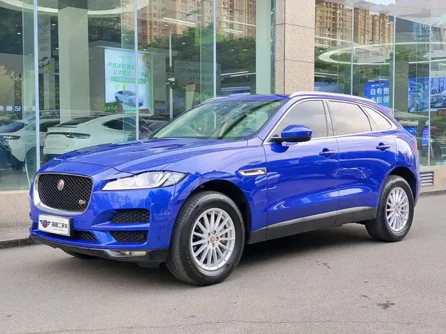 Jaguar F-PACE 2019 2.0T 2WD Urban Premium Edition