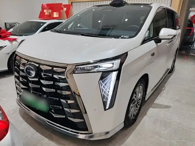 GAC Trumpchi Xiangwang M8 2025 Model QianKun Series Ultra First Class