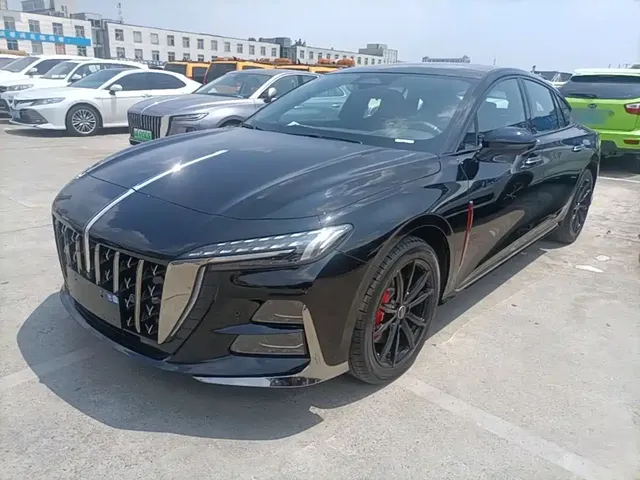 Hongqi H6 2025 Model 2.0T Fashion Edition