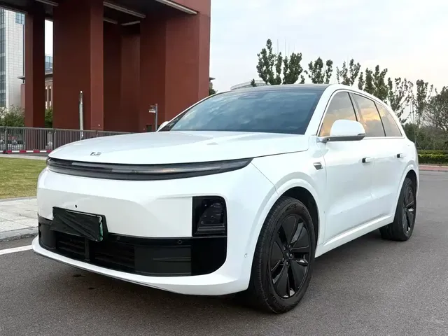 Li Auto L6 2024 Pro