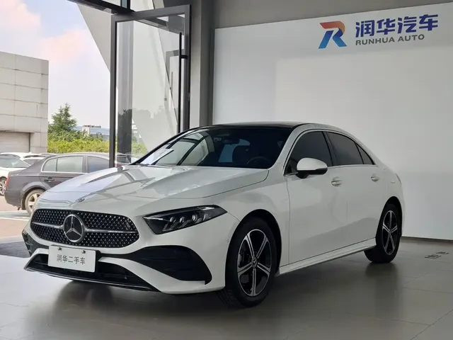 Mercedes-Benz A-Class 2025 A 200 L Fashion Edition