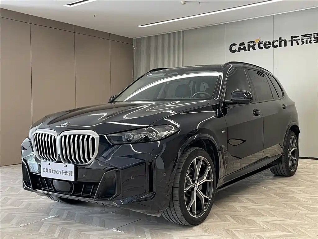 BMW X5 2023 xDrive 30Li Premium M Sport Black Night Package